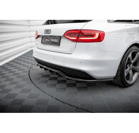 Arriere Splitter (avec une barre verticale) Audi A4 Competition B8 Facelift