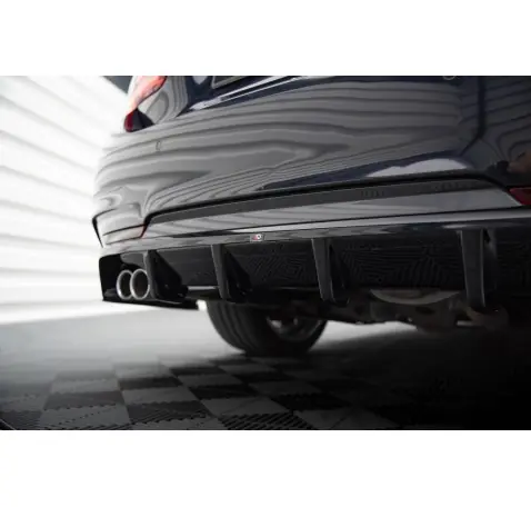 Arriere Splitter (avec une barre verticale) BMW 4 Coupe / Gran Coupe / Cabrio M-Pack F32 / F36 / F33