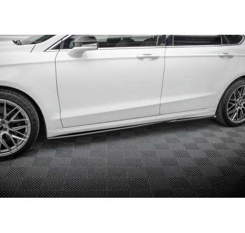 Rajouts Des Bas De Caisse Ford Mondeo Sport Mk5 Facelift / Fusion Sport Mk2 Facelift