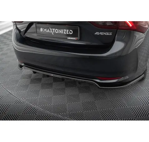 Arriere Splitter (avec une barre verticale) Toyota Avensis Sedan Mk3 Facelift