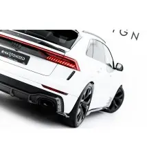 Set of Prepreg Carbon Splitters Audi RSQ8 Mk1