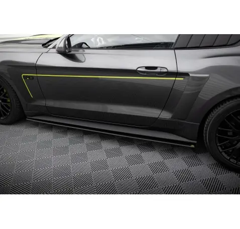 Street Pro Rajouts Des Bas De Caisse Ford Mustang GT Mk6