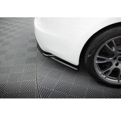 Arriere Splitter (avec une barre verticale) V.2 Tesla Model S Plaid Mk1 Facelift