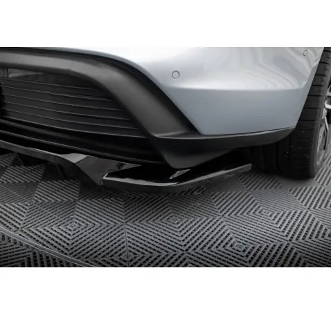 Arriere Splitter (avec une barre verticale) Porsche Taycan / Taycan 4 / Taycan 4S / Taycan GTS Mk1