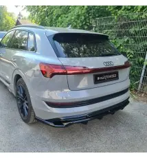 Arriere Splitter (avec une barre verticale) Audi e-Tron S-Line