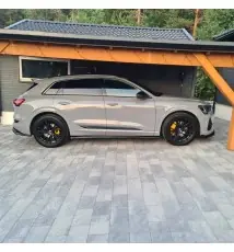 Rajouts Des Bas De Caisse Audi e-Tron S-Line