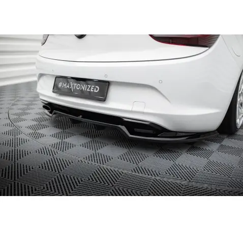 Arriere Splitter (avec une barre verticale) Opel Cascada
