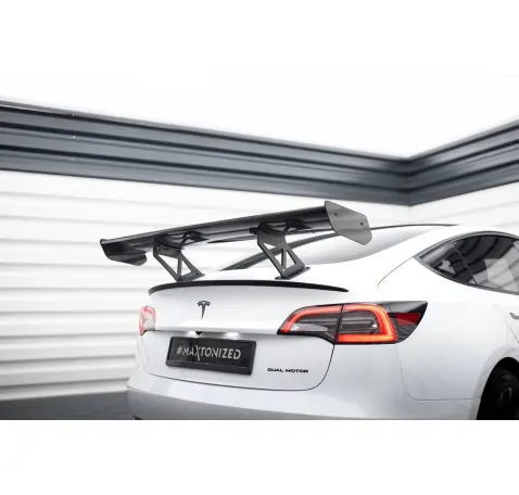 Carbon Spoiler Tesla Model 3
