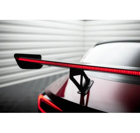 Carbon Spoiler + LED Tesla Model 3