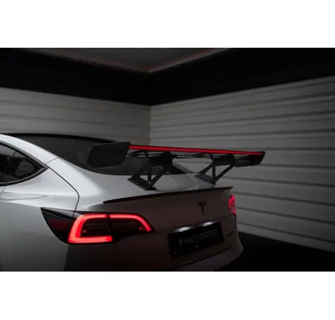 Carbon Spoiler + LED Tesla Model 3