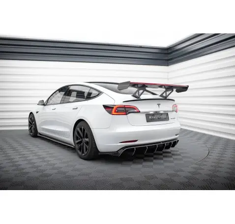 Carbon Spoiler + LED Tesla Model 3