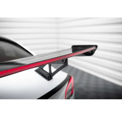 Carbon Spoiler + LED Tesla Model 3