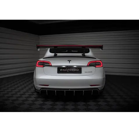 Carbon Spoiler + LED Tesla Model 3