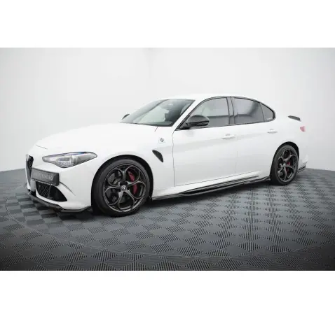Rajouts Des Bas De Caisse Alfa Romeo Giulia Quadrifoglio
