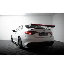 Carbon Spoiler + LED Alfa Romeo Giulia Quadrifoglio