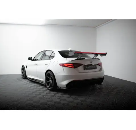 Carbon Spoiler + LED Alfa Romeo Giulia Quadrifoglio