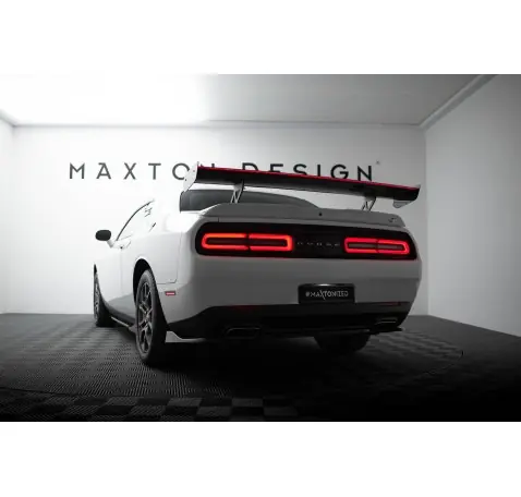 Carbon Spoiler + LED Dodge Challenger Mk3