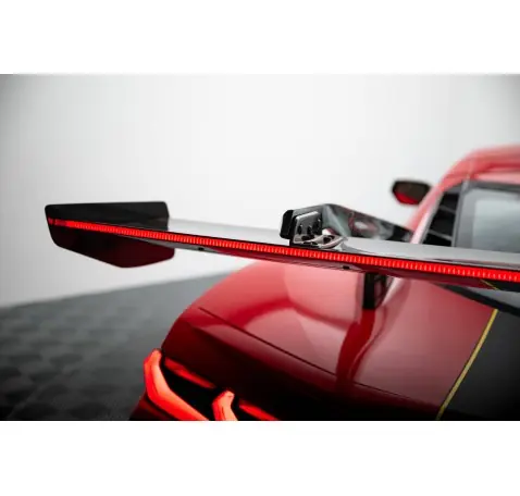 Carbon Spoiler + LED Chevrolet Corvette C8