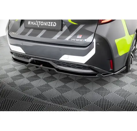 Arriere Splitter (avec une barre verticale) Toyota Corolla GR Sport Touring Sports XII