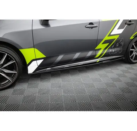 Rajouts Des Bas De Caisse Toyota Corolla GR Sport Touring Sports XII