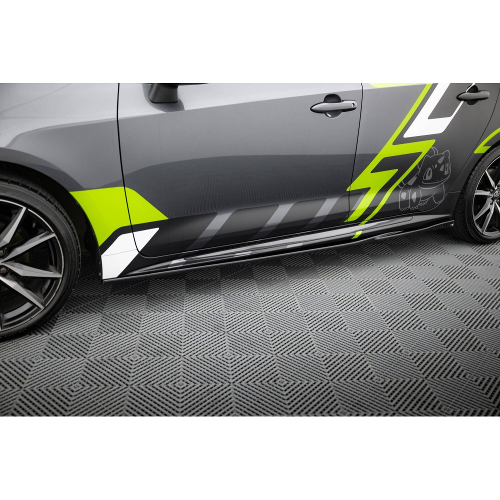 Rajouts Des Bas De Caisse Toyota Corolla GR Sport Touring Sports XII