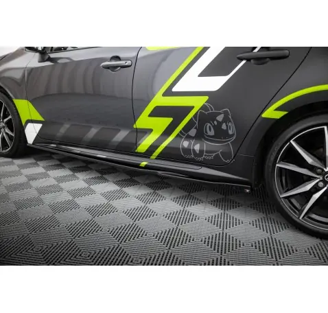 Rajouts Des Bas De Caisse Toyota Corolla GR Sport Touring Sports XII