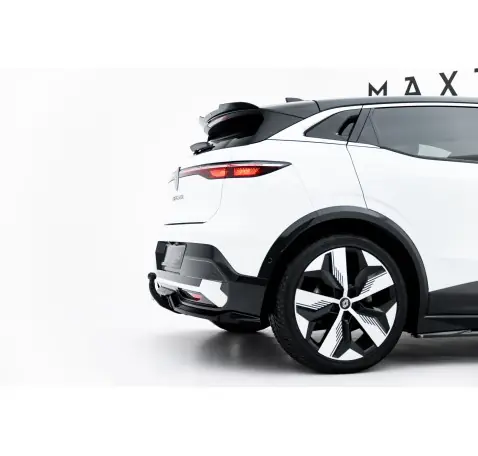 Central Arriere Splitter (avec une barre verticale) Renault Megane E-Tech Electric Mk1