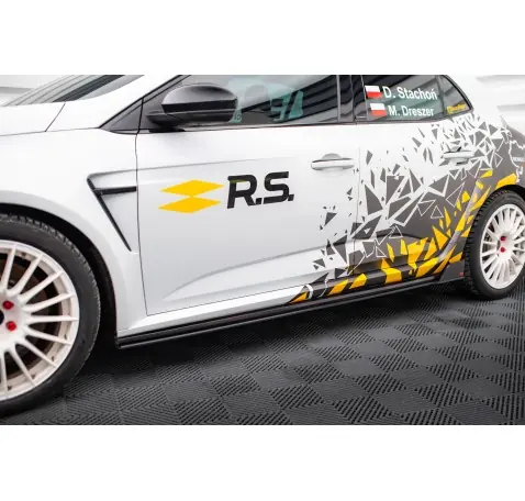 Street Pro Rajouts Des Bas De Caisse Renault Megane RS Mk4