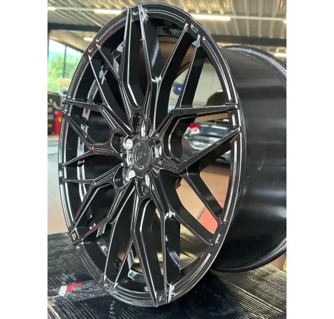 JR-46 Gloss Black 19 pouces - Déstockage - JAPAN RACING - CHF 450,00