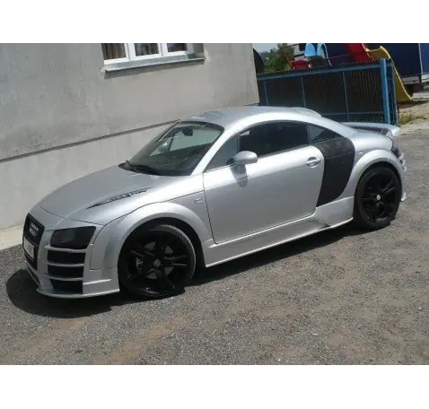 Set Des Bas De Caisse Audi TT 8N R8 Look 