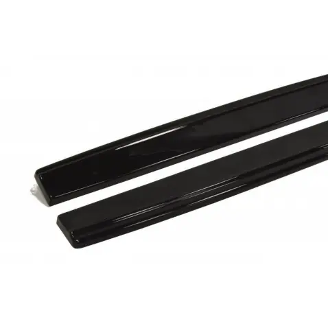 Rajouts Des Bas De Caisse Pour Audi TT RS 8J