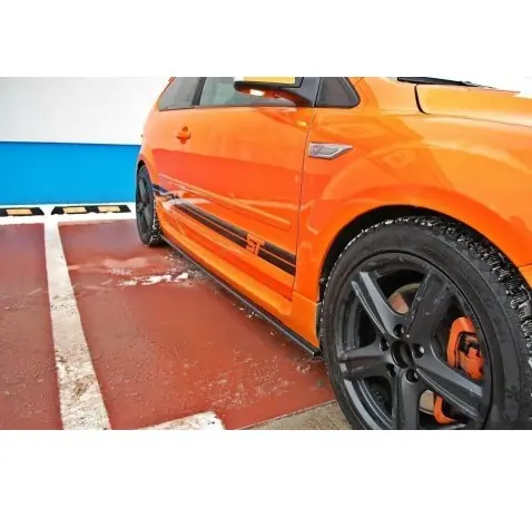 Rajouts Des Bas De Caisse Pour Ford Focus ST Mk2