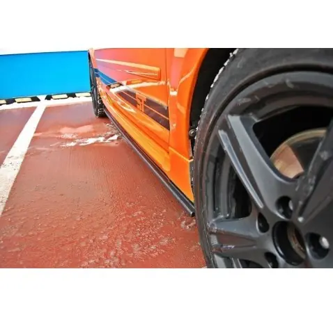 Rajouts Des Bas De Caisse Pour Ford Focus ST Mk2