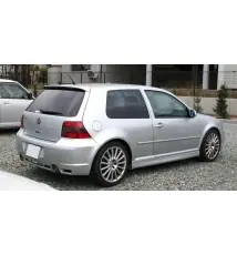 SET DES BAS DE CAISSE GOLF 4 3 PORTES R32 LOOK 