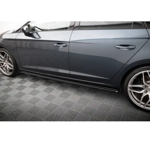 RAJOUTS DES BAS DE CAISSE POUR v.1 Seat Leon Mk3 Cupra/ FR Facelift