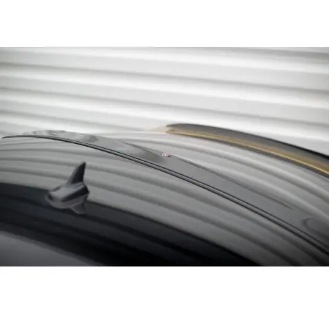 Le prolongement de la lunette arrière Volkswagen Arteon R-Line Sedan Mk1