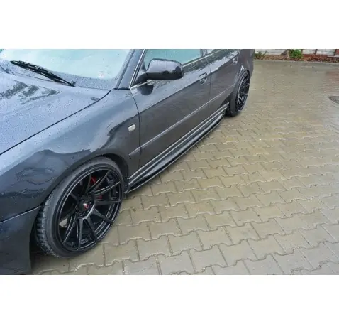 RAJOUTS DES BAS DE CAISSE POUR AUDI S4 B5 RAJOUTS DES BAS DE CAISSE POUR AUDI S4 B5