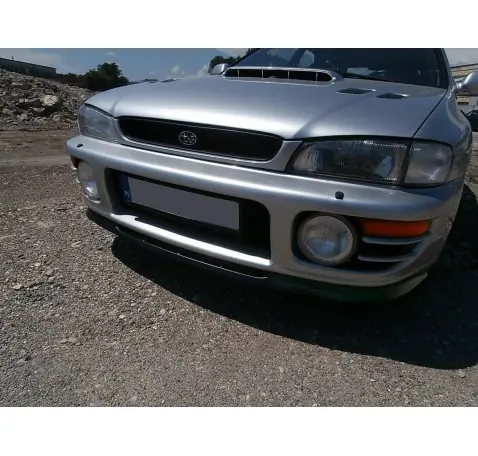 Lame / Splitter Subaru Impreza GT