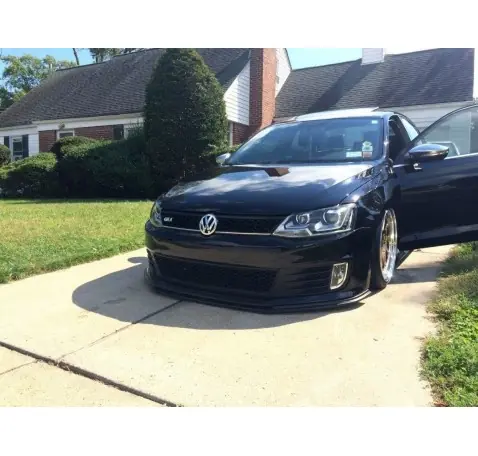 LAME DU PARE-CHOCS AVANT VW JETTA VI GLI