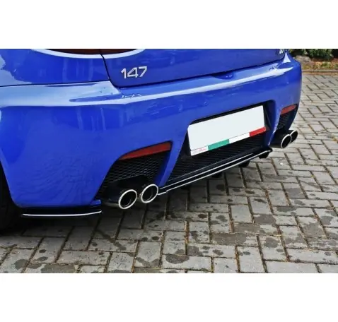 Arriere Splitter Alfa Romeo 147 GTA (avec une barre verticale)