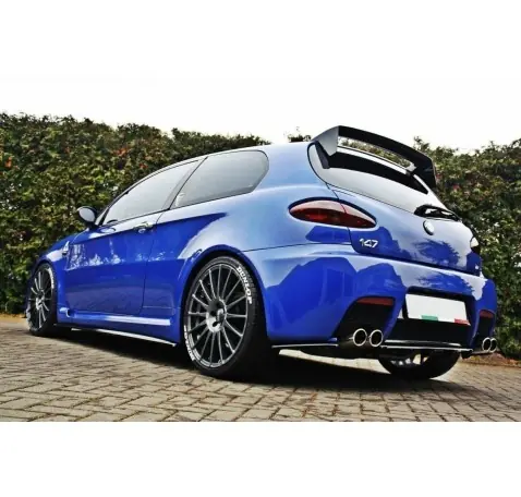 Arriere Splitter Alfa Romeo 147 GTA (avec une barre verticale)