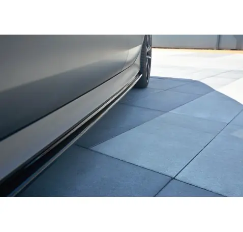 Rajouts Des Bas De Caisse Pour V.1 Audi RS7 C7