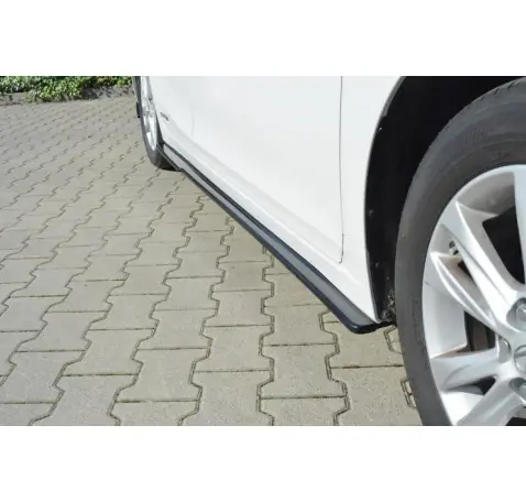 Rajouts Des Bas De Caisse Lexus CT Mk1 Facelift Rajouts Des Bas De Caisse Lexus CT Mk1 Facelift