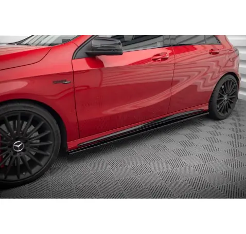 Rajouts Des Bas De Caisse Mercedes A W176/ CLA 117 AMG/ CLA 117 AMG LINE Facelift