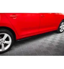 Rajouts Des Bas De Caisse Pour Skoda Rapid