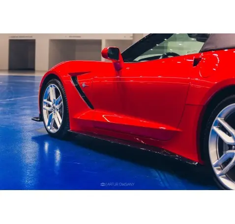 Rajouts Des Bas De Caisse V.1 Chevrolet Corvette Stingray C7