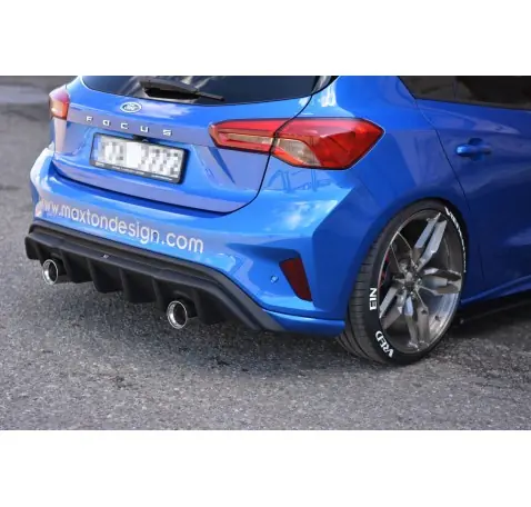 Rajout Du Pare-Arriere Ford Focus Hatchabck ST-Line