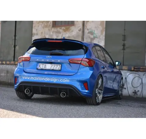 Rajout Du Pare-Arriere Ford Focus Hatchabck ST-Line