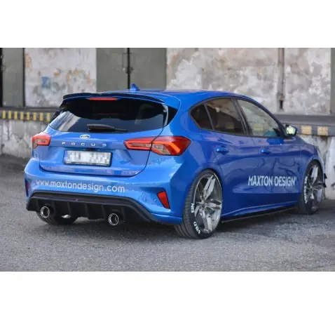 Rajout Du Pare-Arriere Ford Focus Hatchabck ST-Line