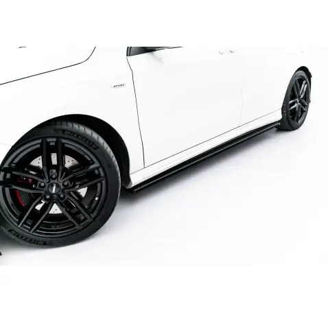 Rajouts Des Bas De Caisse Mercedes-Benz A AMG-Line W176